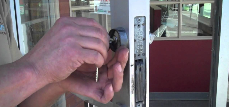 commercial door lock repair Lake Elsinore